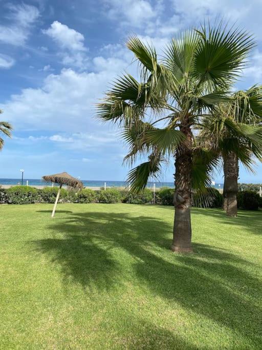 Atico Con Vistas Al Mar En Primera Linea De Playa Vera Esterno foto